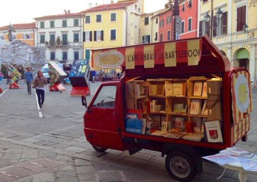 L'Ape Libraia Bartlebee di Alessandro Lana